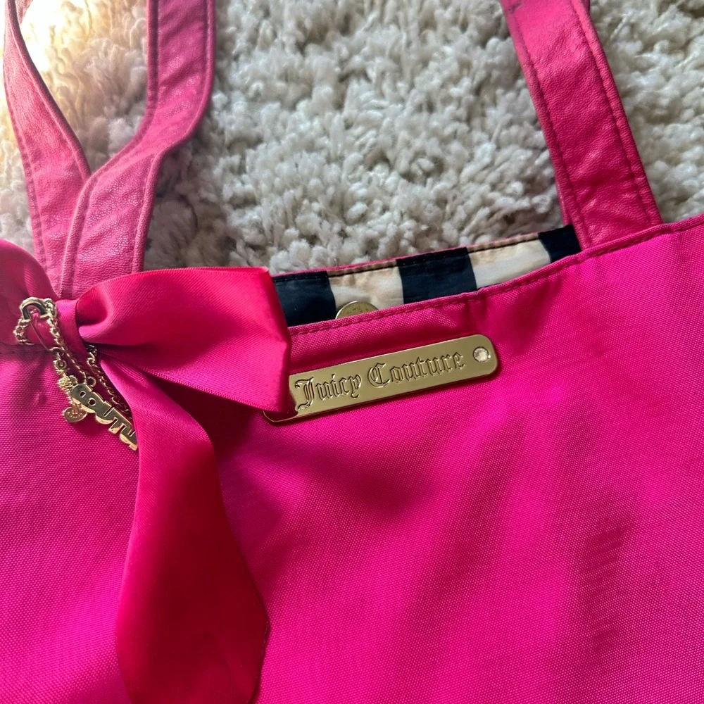 Used Juicy Couture hot pink vintage huge big giant beach bag tote.